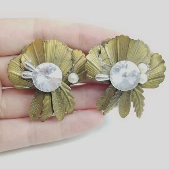 Vintage Bold Rhinestone and Gold Tone Clip On Earrings, Funky 80s Style Design - Picture 6 of 7